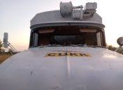 У машины множество повреждений.