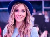 Катя Осадчая поразила шикарной фигурой в бикини