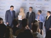 Как относятся Тягнибок, Саранов и Гриненко к вопросам цензуры?