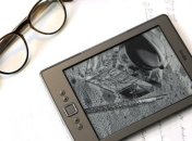 Владельцев читалок Kindle лишили безлимитного интернета