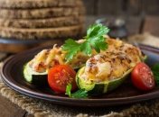 Сочные и пикантные кабачки с сыром в духовке