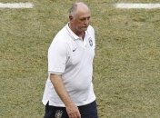 Двойник тренера Бразилии обманул журналистов