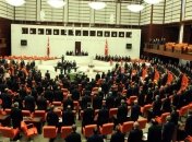 Парламент Турции принял закон о лишении депутатов неприкосновенности 