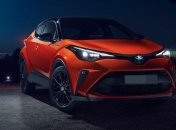 Компания Toyota освежила компактный кроссовер C-HR (Фото)