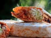 Отравление шаурмой в Киеве: почти 40 пострадавших