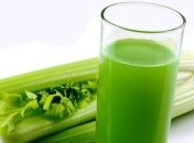 Сок из сельдерея очищает организм от токсинов