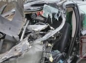 Водитель уснул за рулем: эксклюзивные детали и фото смертельной аварии с фурой на окраине Киева