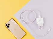 Не всі власники смартфонів знають, як правильно заряджати смартфон