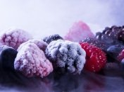 Как правильно заморозить ягоды на зиму: важные советы