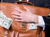 НАПК предлагает усилить контроль за финансированием политических партий