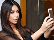 Очаровательная Ким Кардашьян раскрыла свои секреты идеальных селфи
