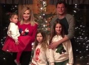 Новогодняя вечеринка в пижамах: капитан Шахтера показал, как проводит время с детьми (фото)