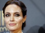 Анджелина Джоли пригласила Брэда Питта на празднование Хэллоуина