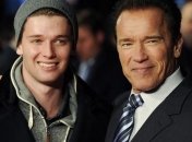 Сын Шварценеггера попал в автомобильную аварию