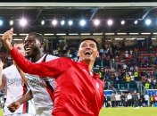 Футболісти "Мілана" святкують гол