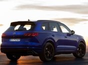 Машина для энтузиастов: Volkswagen анонсировал выход нового Touareg R