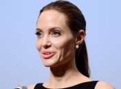 Анджелина Джоли подверглась критике за отношение к своим детям