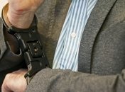 В Германии мужчина несколько лет тайно подсыпал яд в еду коллег