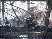 Рятувальники розбирають завали кременчуцього ТЦ