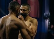 Как кувалдой: боец ММА нокаутировал соперника жесточайшим размашистым ударом (видео)