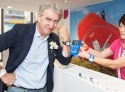 Швейцарская "Swatch" представила смарт-часы