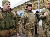 Президент Латвии посетил зону ООС