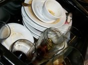 Способы, как отмыть посуду без моющего средства
