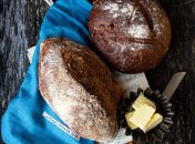 Чому пліснявіє хліб? Що робити?