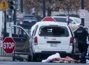 В США вооруженная женщина на авто въехала в ограждение Белого Дома