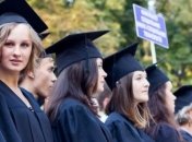 В МОН назвали новые условия для получения академической стипендии