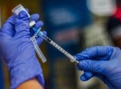 Украина рассчитывает получить британскую вакцину от COVID-19