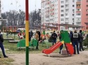 "Как попрыгунчик": в Виннице на детской площадке взорвалось неизвестное устройство 