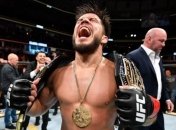 Экс-чемпион UFC готовится к боксу: тренировку проводил сам Майк Тайсон (Видео)