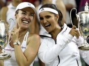 Хингис и Мирза выиграли парный разряд Уимблдона