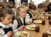 Госпотребслужба обнаружила нарушения организации питания в ряде школ Киева