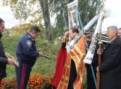 Милиционеры вернули иконы, церковную утварь и Евангелие в храмы