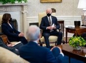 США вместе с ЕС пошлют "решительный сигнал" России: у Байдена назвали сроки новых санкций