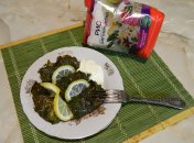 Листья винограда с рисово-ореховой начинкой (или долма по-гречески).