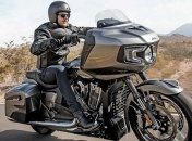 Компания Indian представила бэггер с мощным мотором