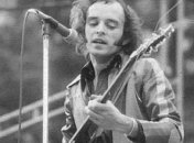 Умер гитарист легендарной рок-группы