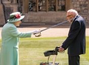 Никогда не поздно: 100-летний ветеран получил звание рыцаря (Фото, Видео)