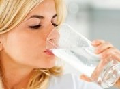 Медики объяснили причины утренней горечи во рту