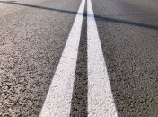 Подвійна суцільна лінія