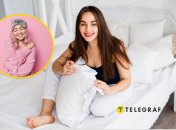 Девушка на кровати