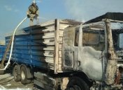 В Днепропетровской области на ходу загорелся грузовик