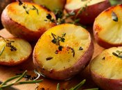 Этот картофель станет отличным вариантом гарнира (изображение создано с помощью ИИ)