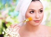 Как избавиться от пятен после прыщей