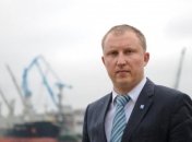 Портовики Одессы и Черноморска под стенами Кабмина требуют уволить главу АМПУ Вецкаганса