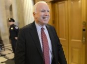 Маккейн призвал помочь Украине