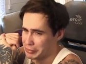 Блогер попал в скандал из-за смерти подруги в прямом эфире (видео)